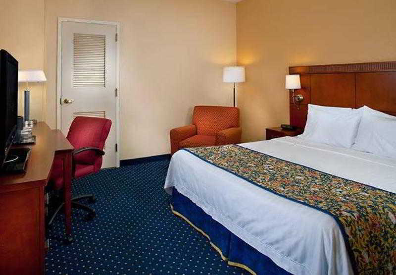 Courtyard By Marriott New Orleans Downtown Near The French Quarter Otel Oda fotoğraf
