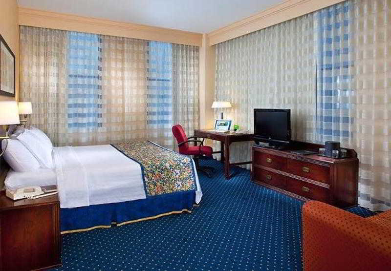 Courtyard By Marriott New Orleans Downtown Near The French Quarter Otel Oda fotoğraf