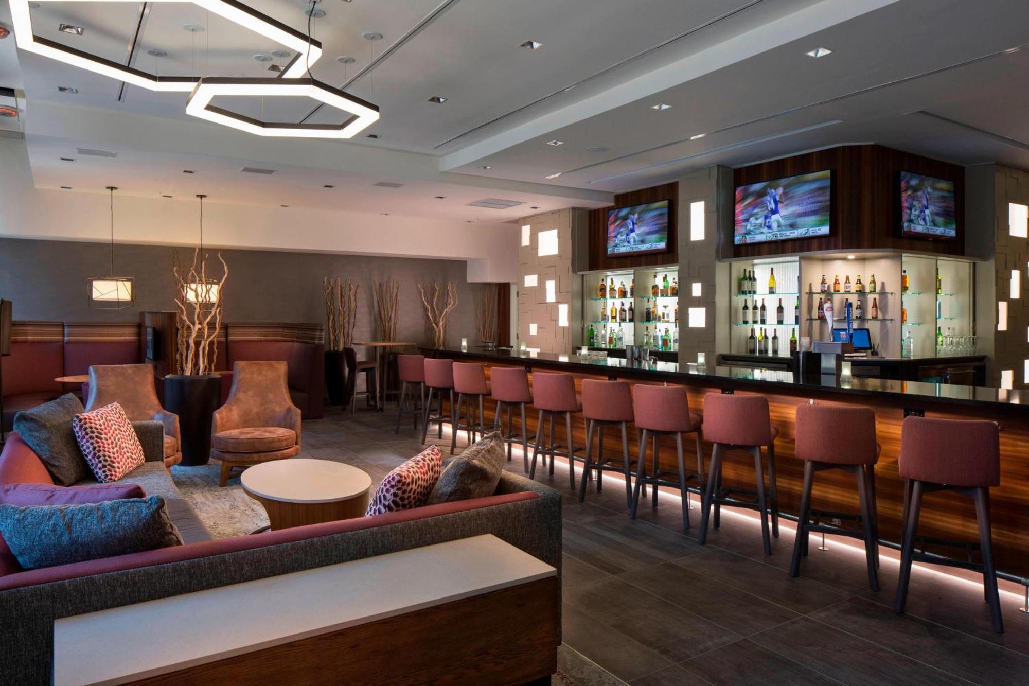 Courtyard By Marriott New Orleans Downtown Near The French Quarter Otel Dış mekan fotoğraf